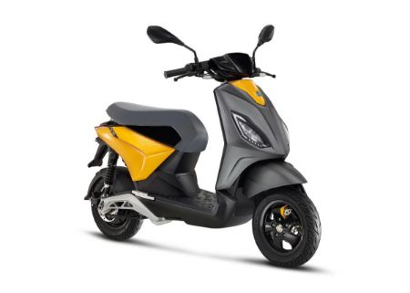 Εικόνα για την κατηγορία Piaggio 1 Moped 25Km/h 2021-2022 (EMEA)